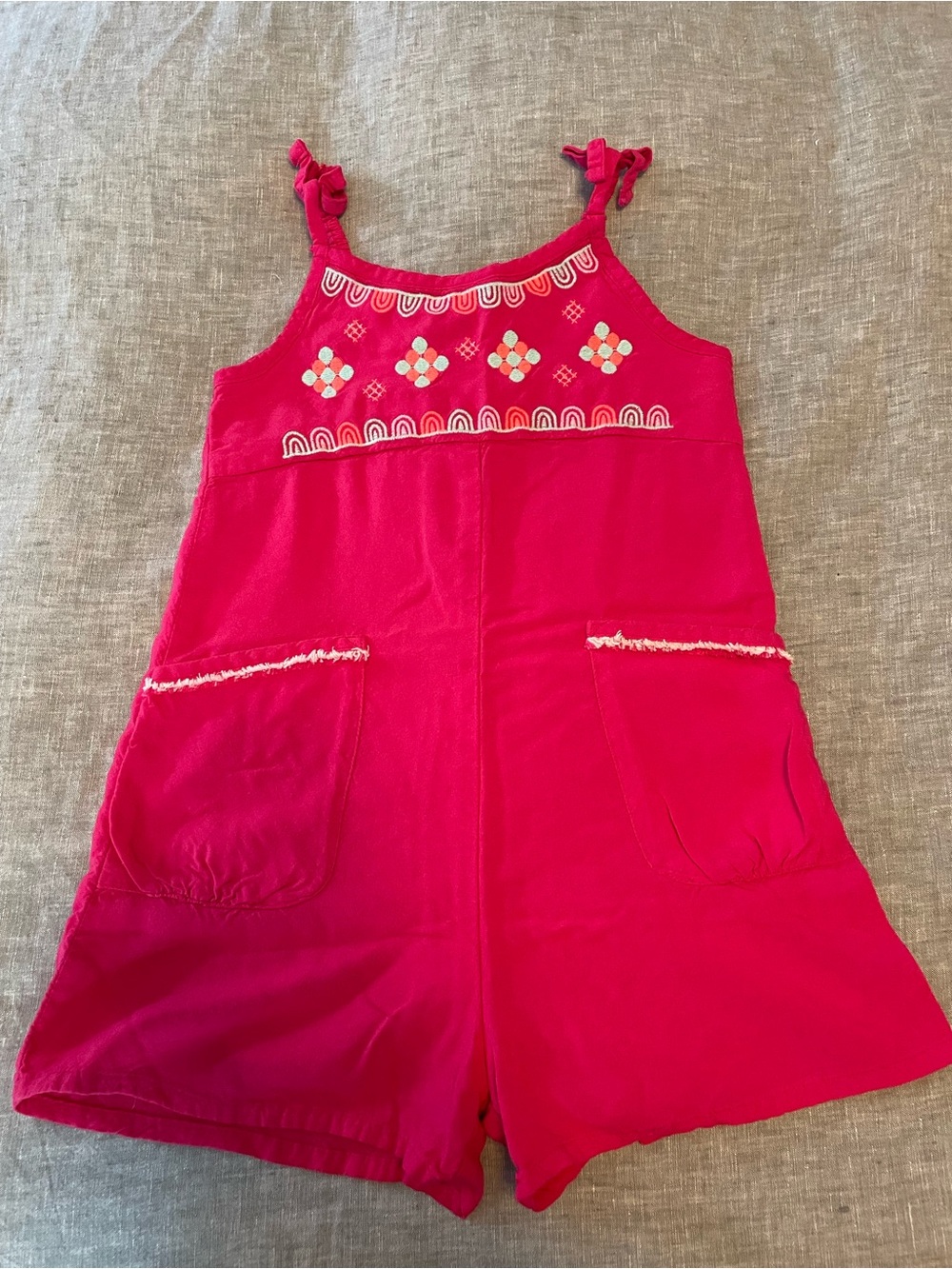 Cat & Jack size 5T Girls Hot Pink Embroidered Romper with Pockets